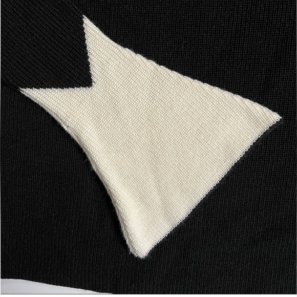 Merino Wool Crew Sweater Black Small Contrast Ivory Sleeves - Picture 8 of 13
